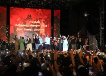 Kotak dan Rayola Pukau Belasan Ribu Warga, Pesta Rakyat HUT ke-26 Rohul Dorong Kebangkitan Ekonomi Lokal